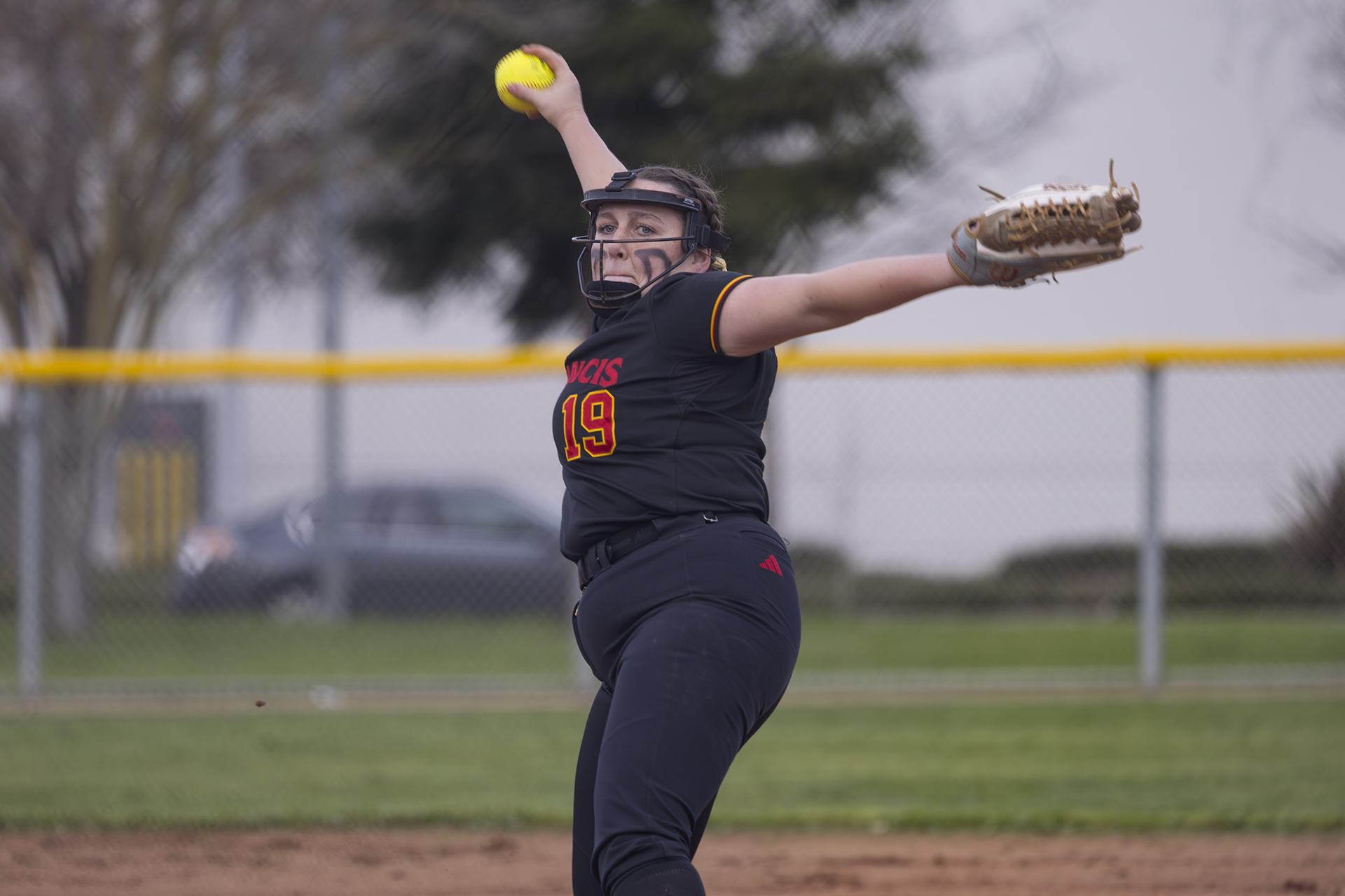 Troubies roll through Day 1 at Leadoff Classic
