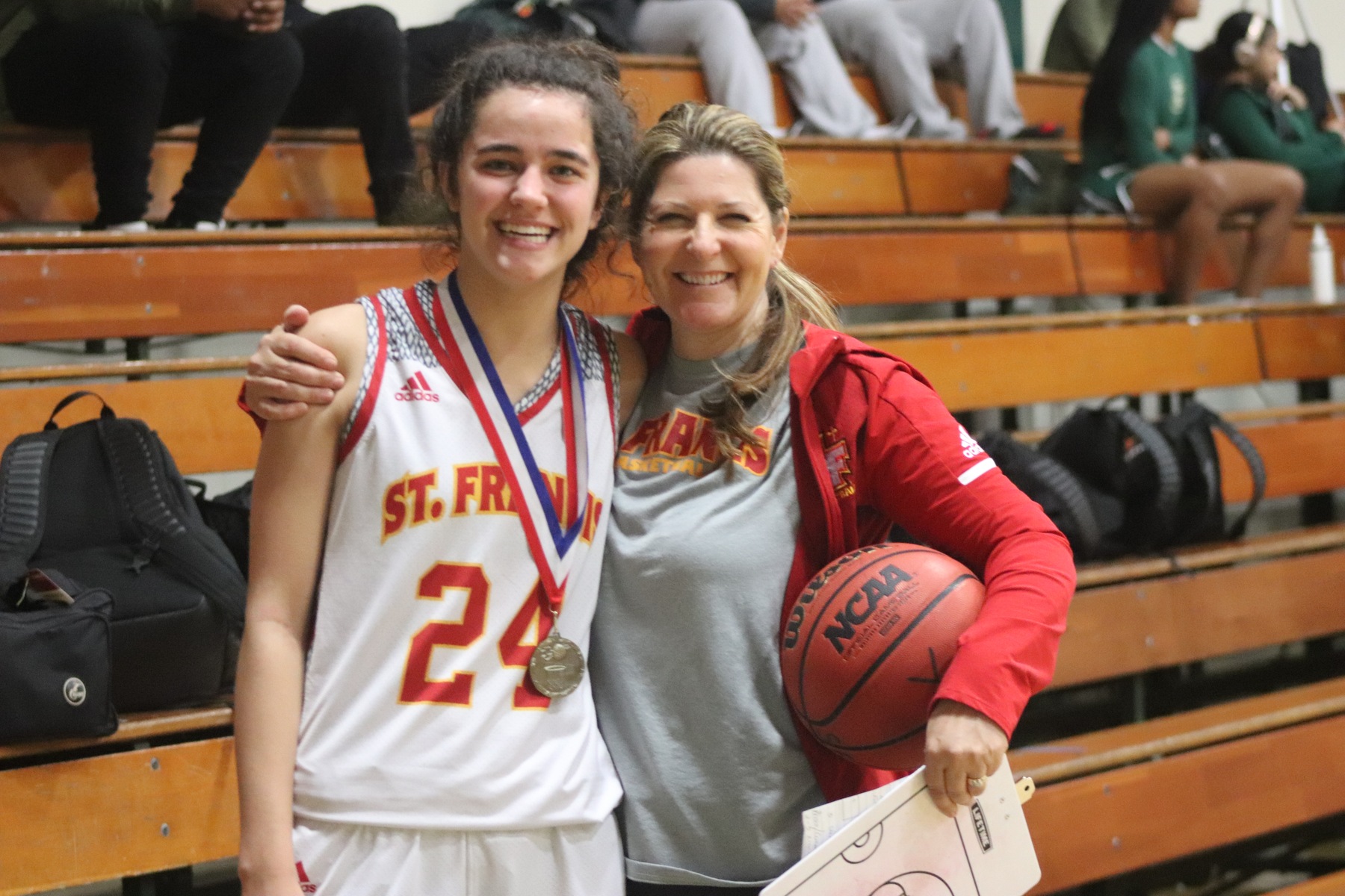 Basketball Finishes Fourth at West Coast Jamboree Bracket, Preps for Delta League