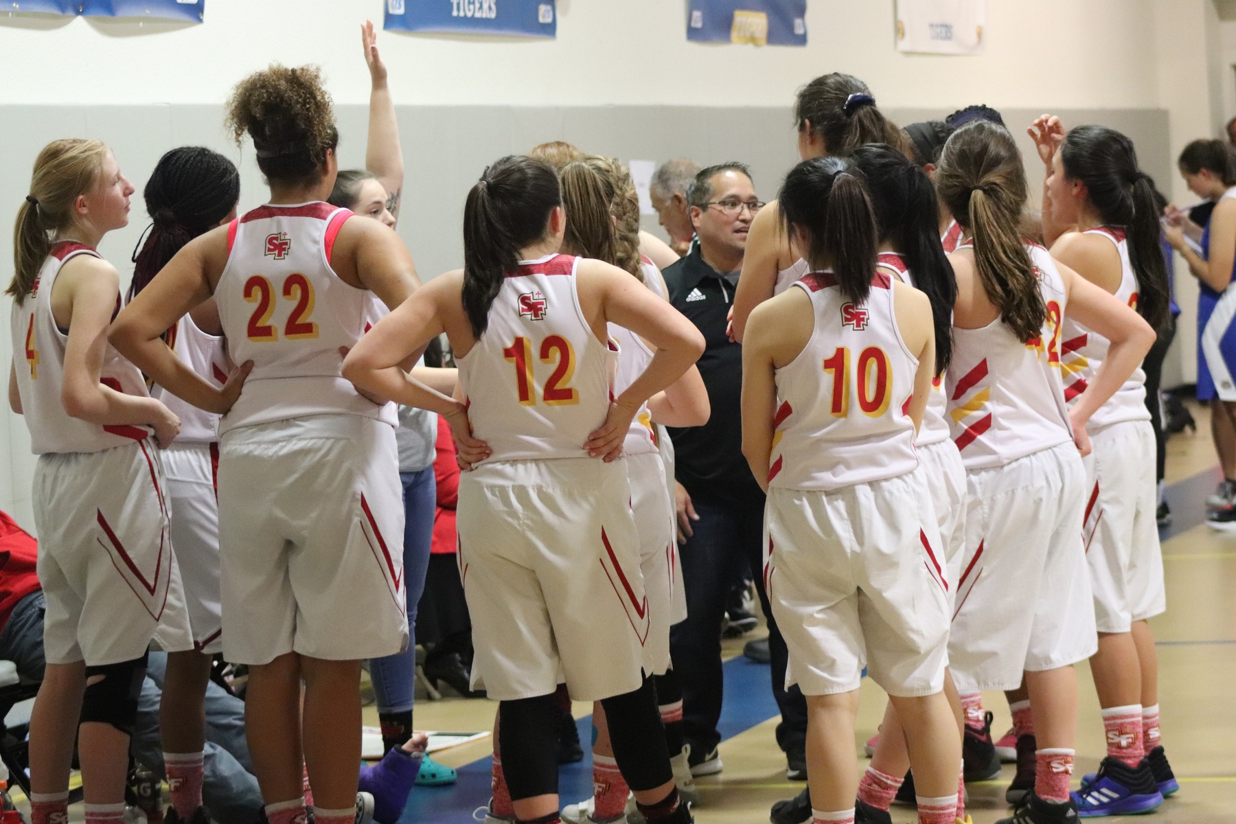 Frosh Basketball Falls in Woodcreek Consolation Final&nbsp;&nbsp;
