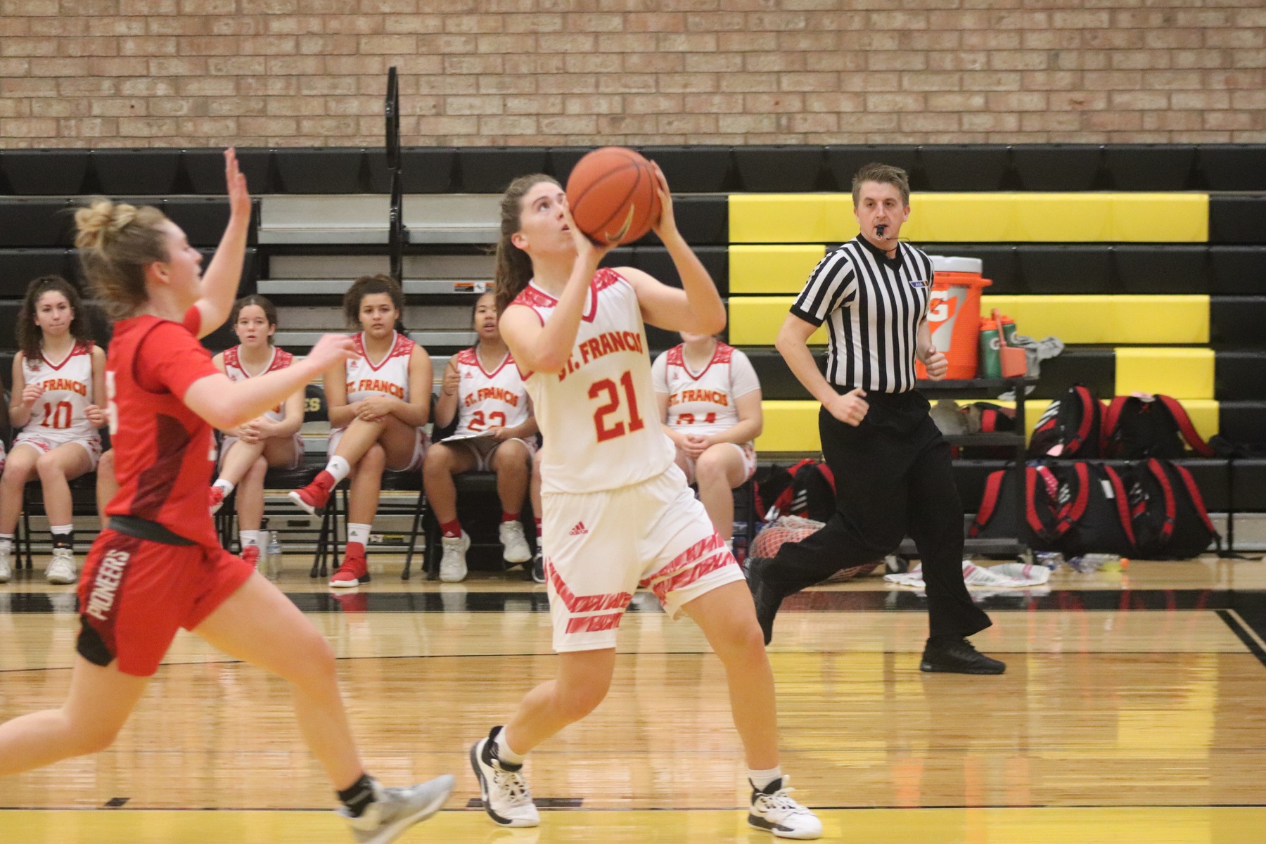 Basketball Finishes Fourth at Nike TOC