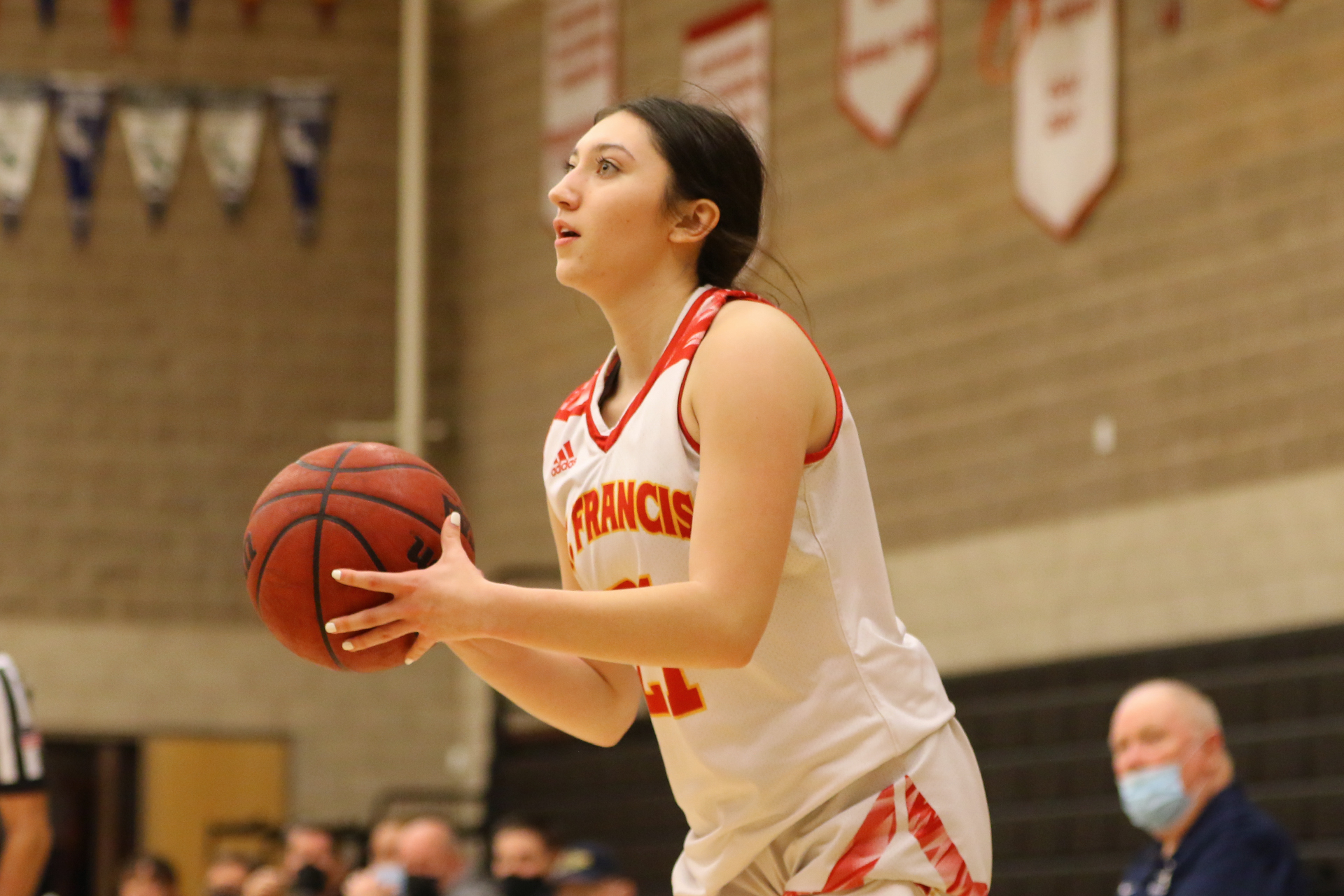 Varsity, JV Gold hoop rolls past Thundering Herd