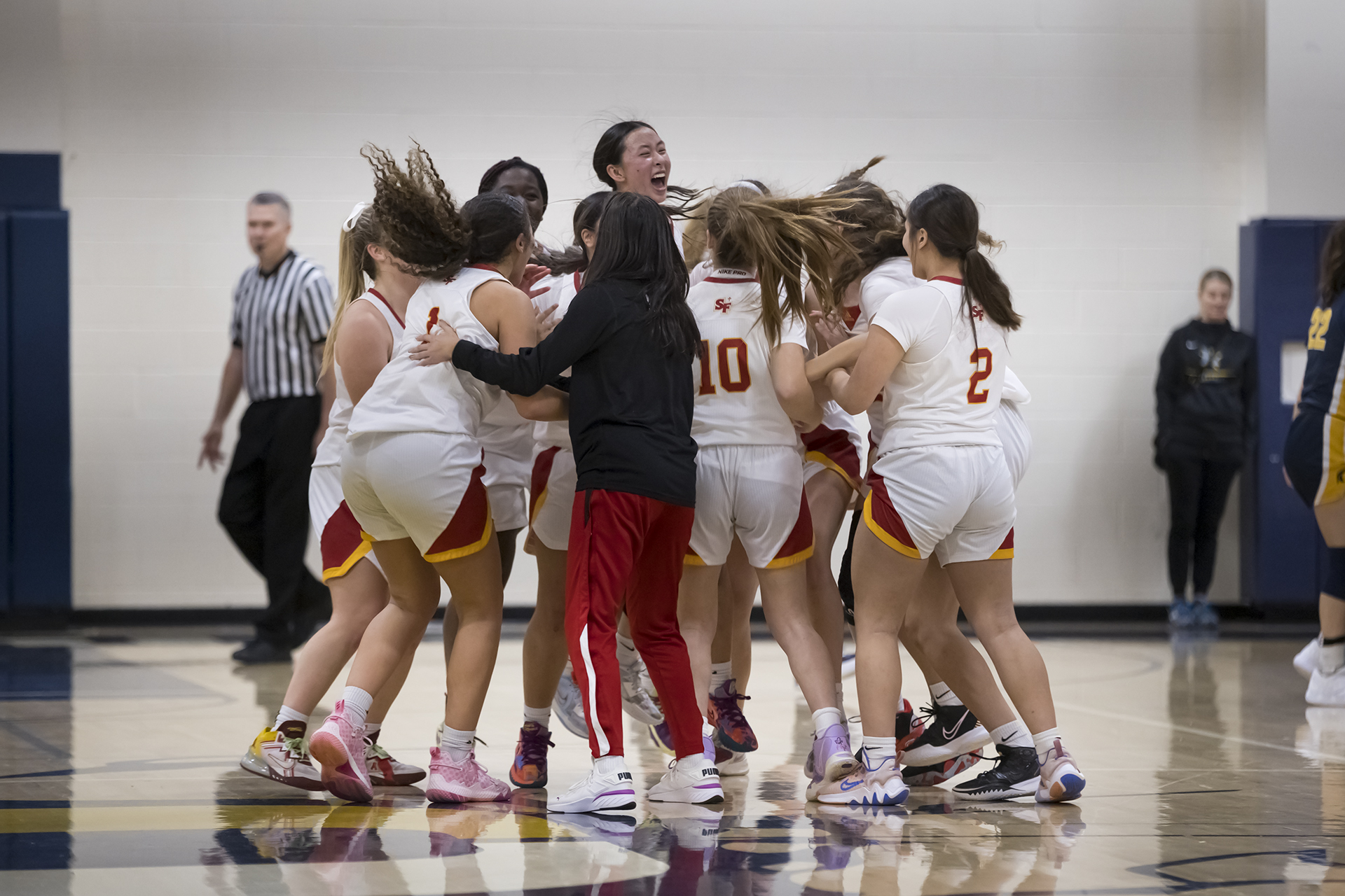 St. Francis advances to Trojan Toss-Up title game