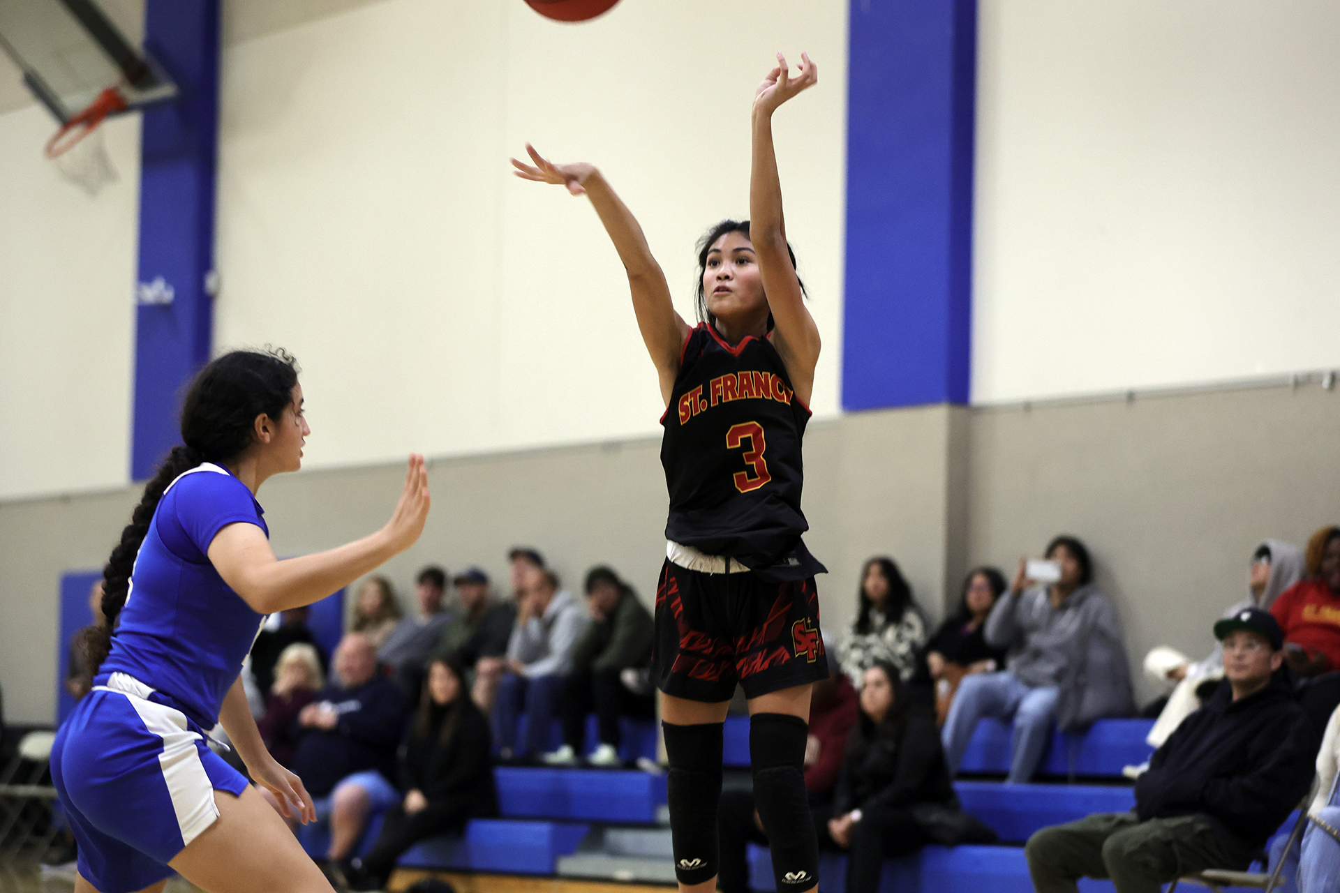 JV Gold falls to Folsom to kick off CB tourney