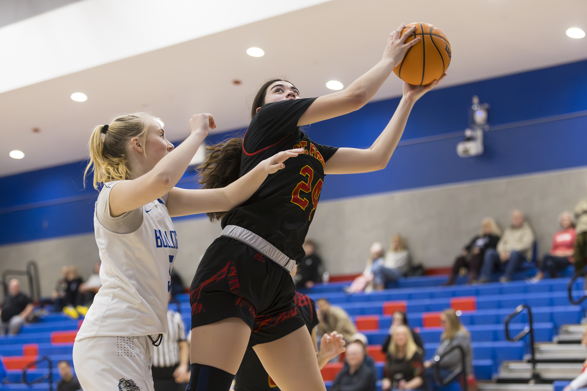 Bulldogs sweep Troubies in rare JV twinbill
