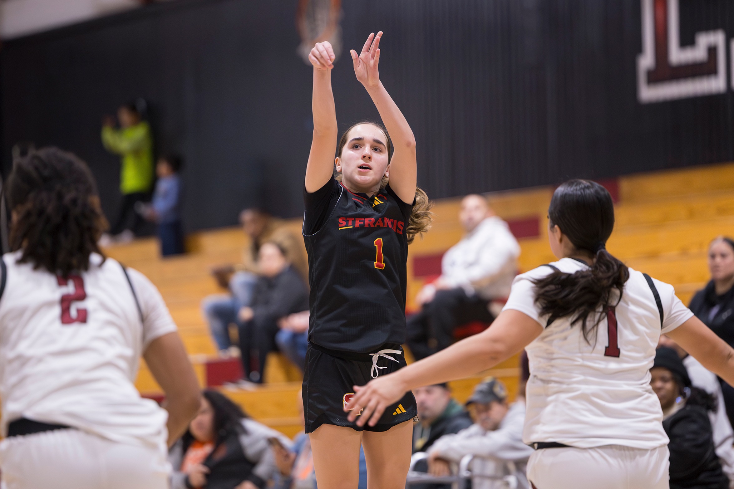 Vipond's bombs lead Troubadours past Laguna Creek