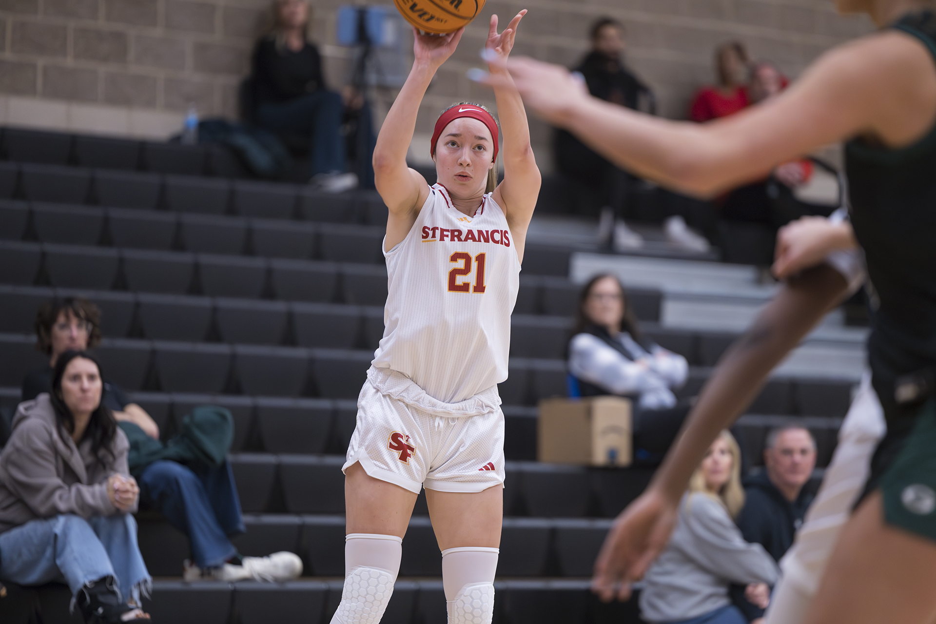 London's career high leads charge past Granite Bay