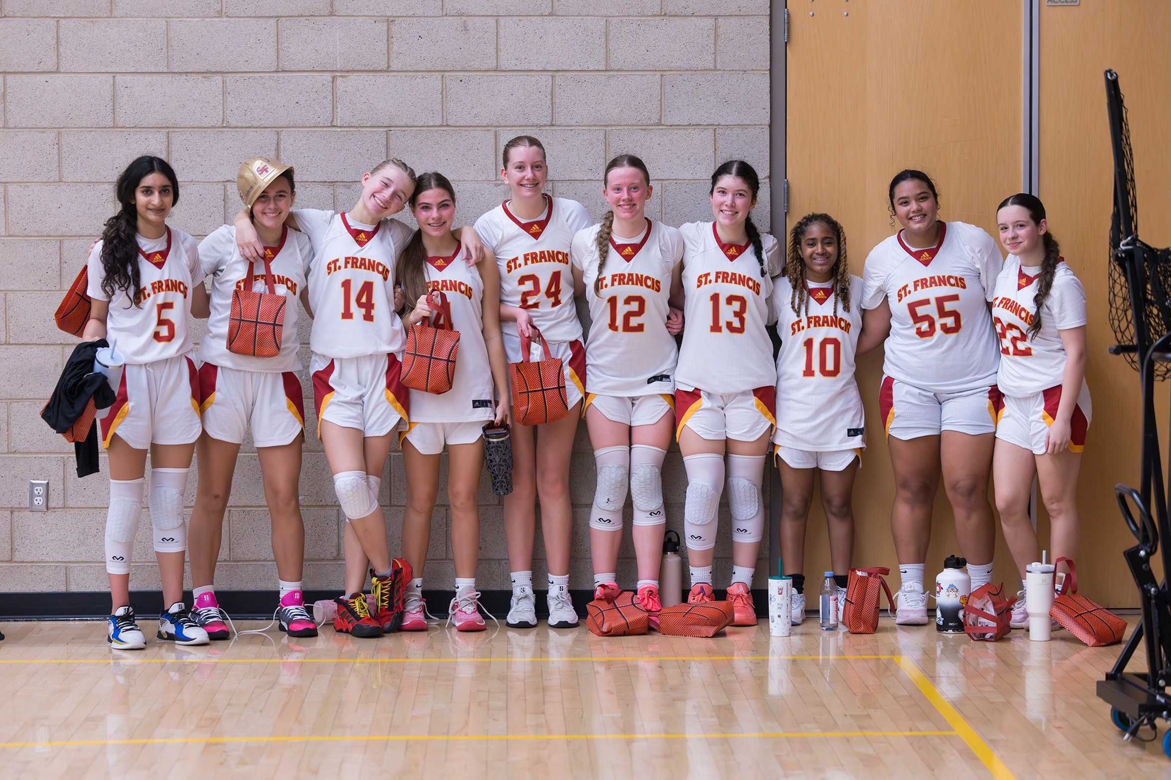 JV Gold wins 10th straight heading into holiday break