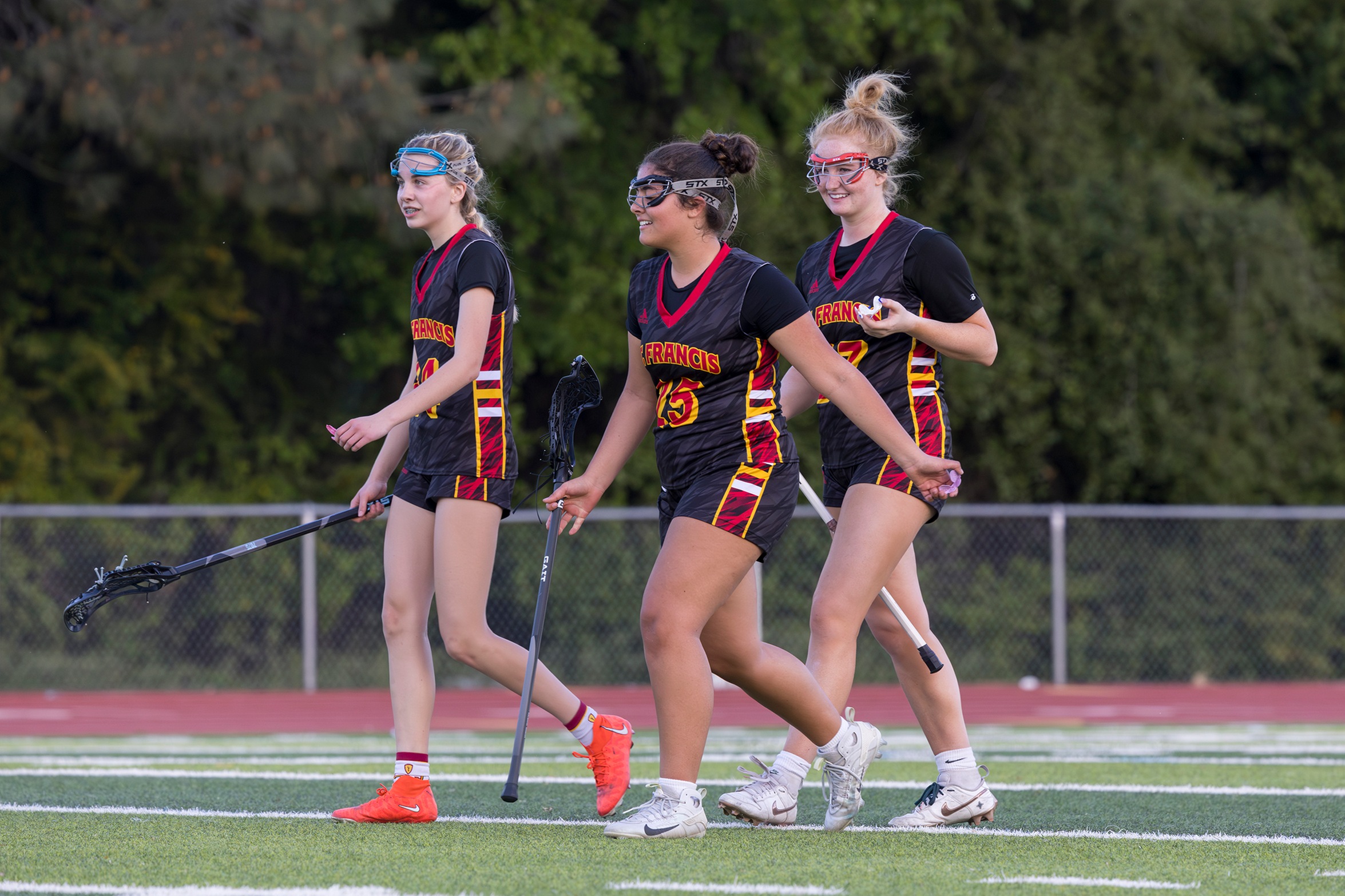 Jayvees finish strong in road finale at Del Oro