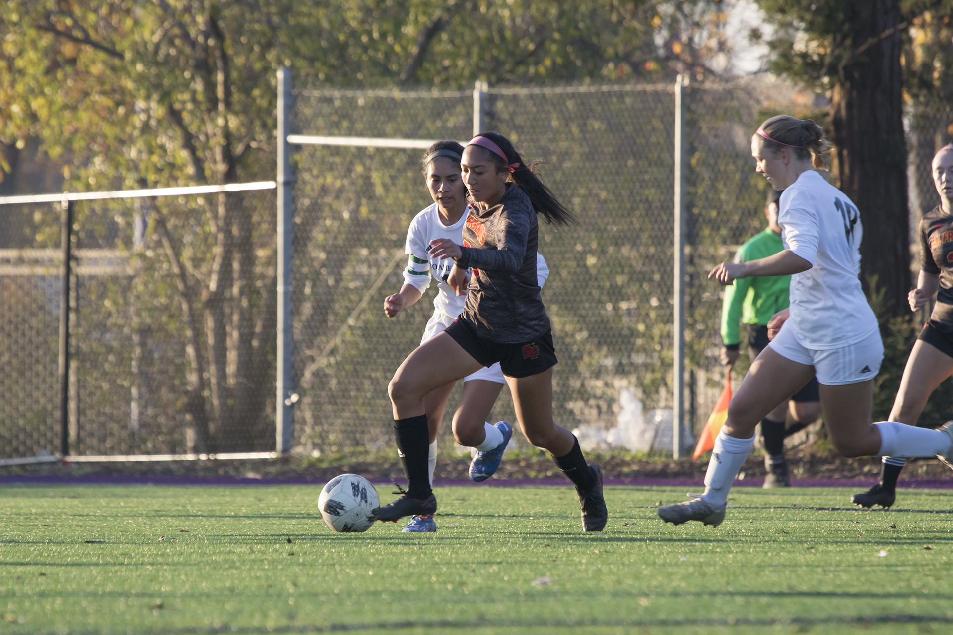 Troubies sweep Rio in soccer season opener