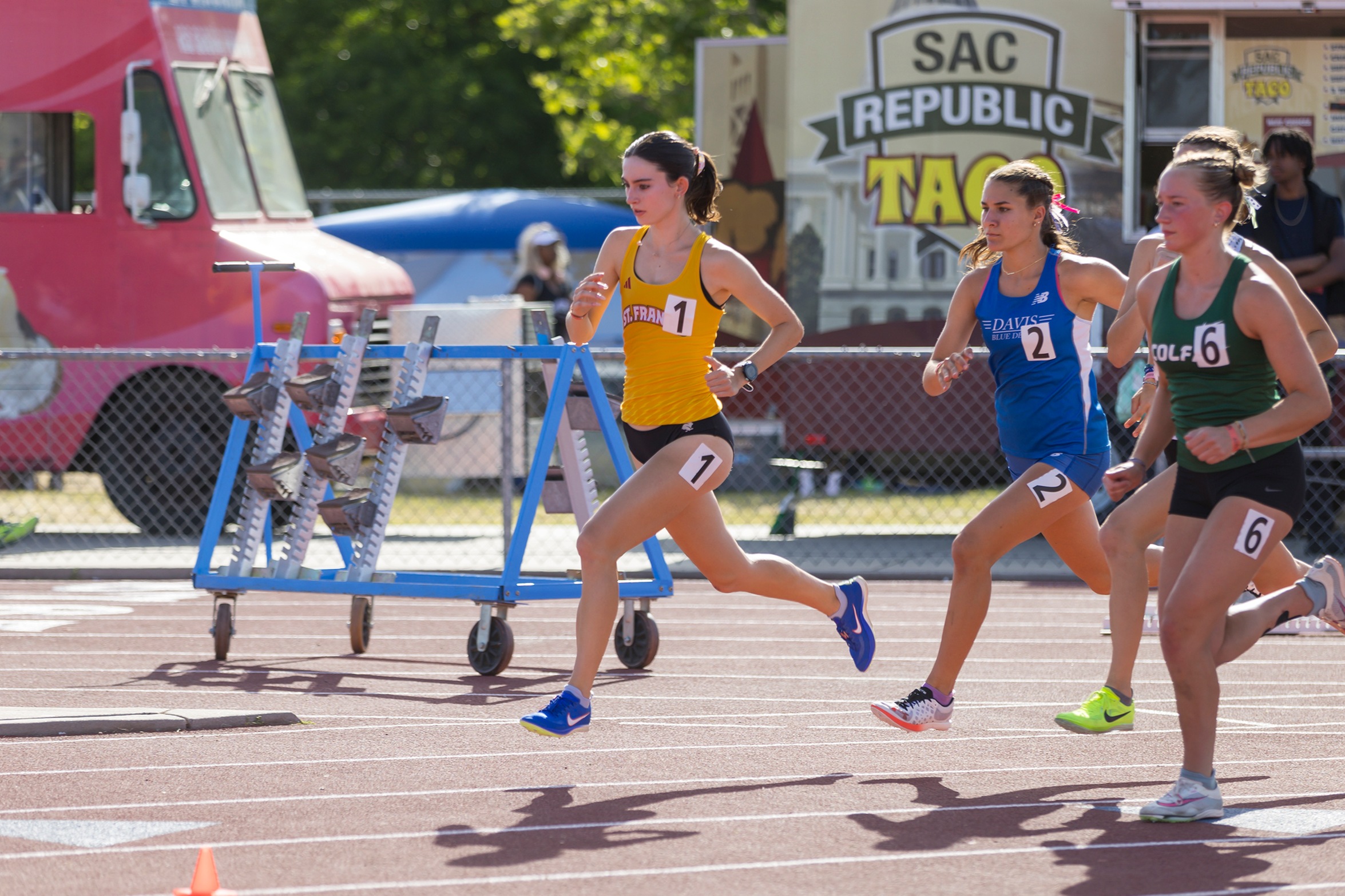 Dunham earns return trip to state championships in 1,600