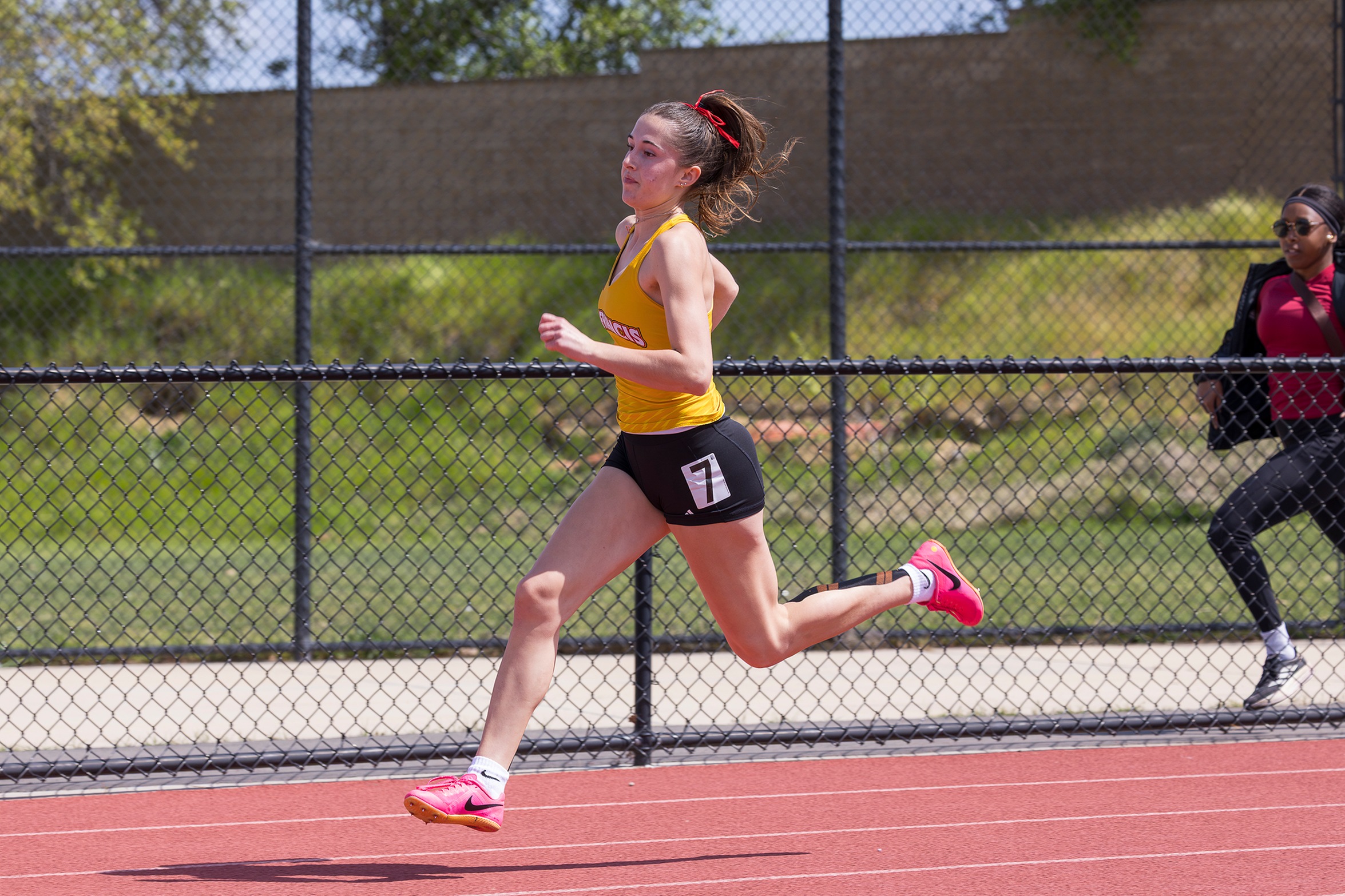 Randall, Gandhoke lead Troubies at third SFL center meet