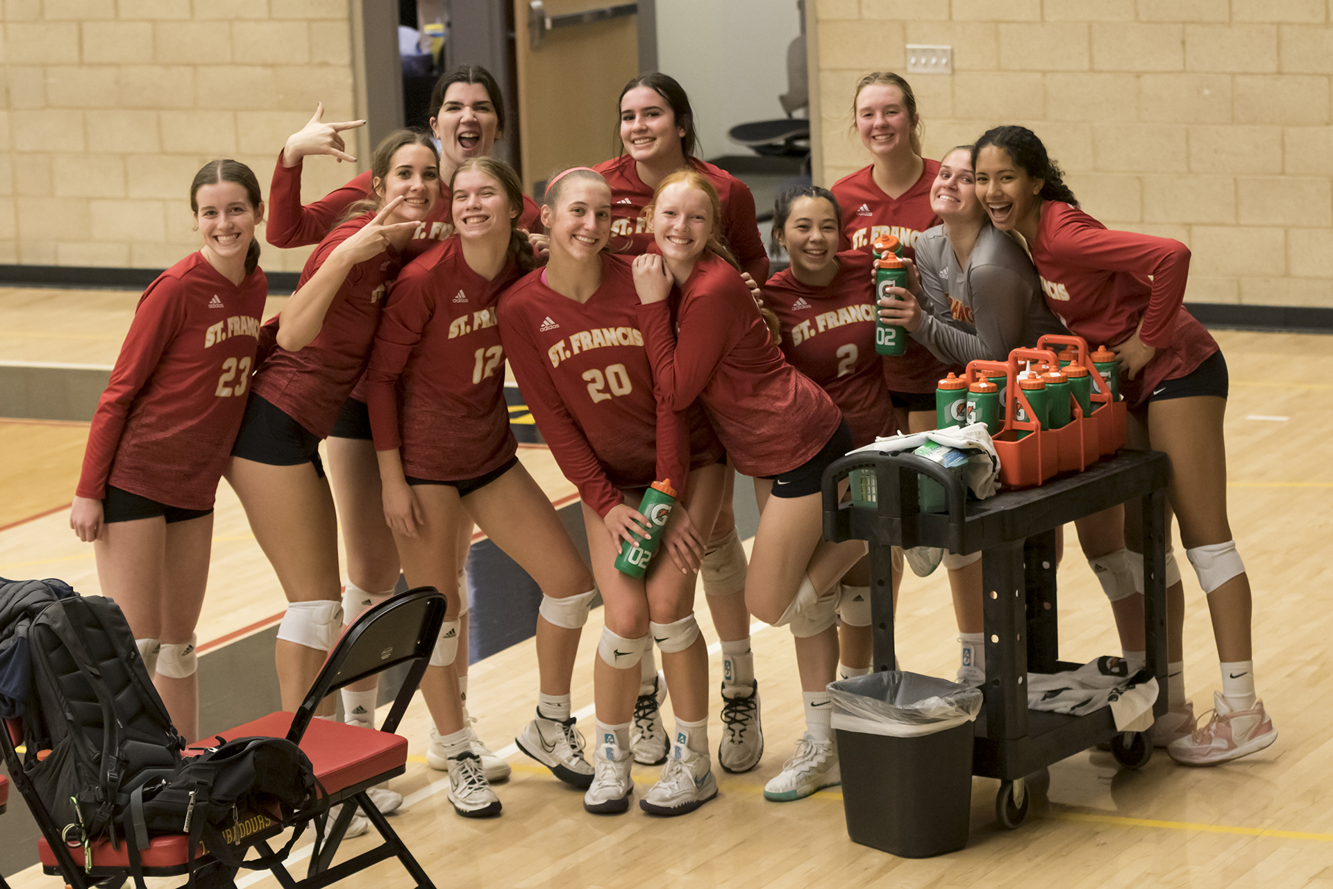 Third-set comeback completes sweep of Davis