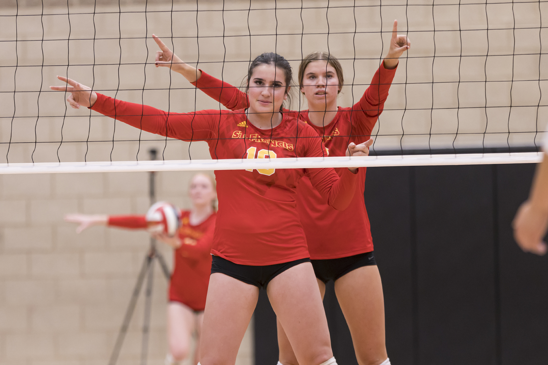 Zeff, Magley earn all-tourney at Central California Classic
