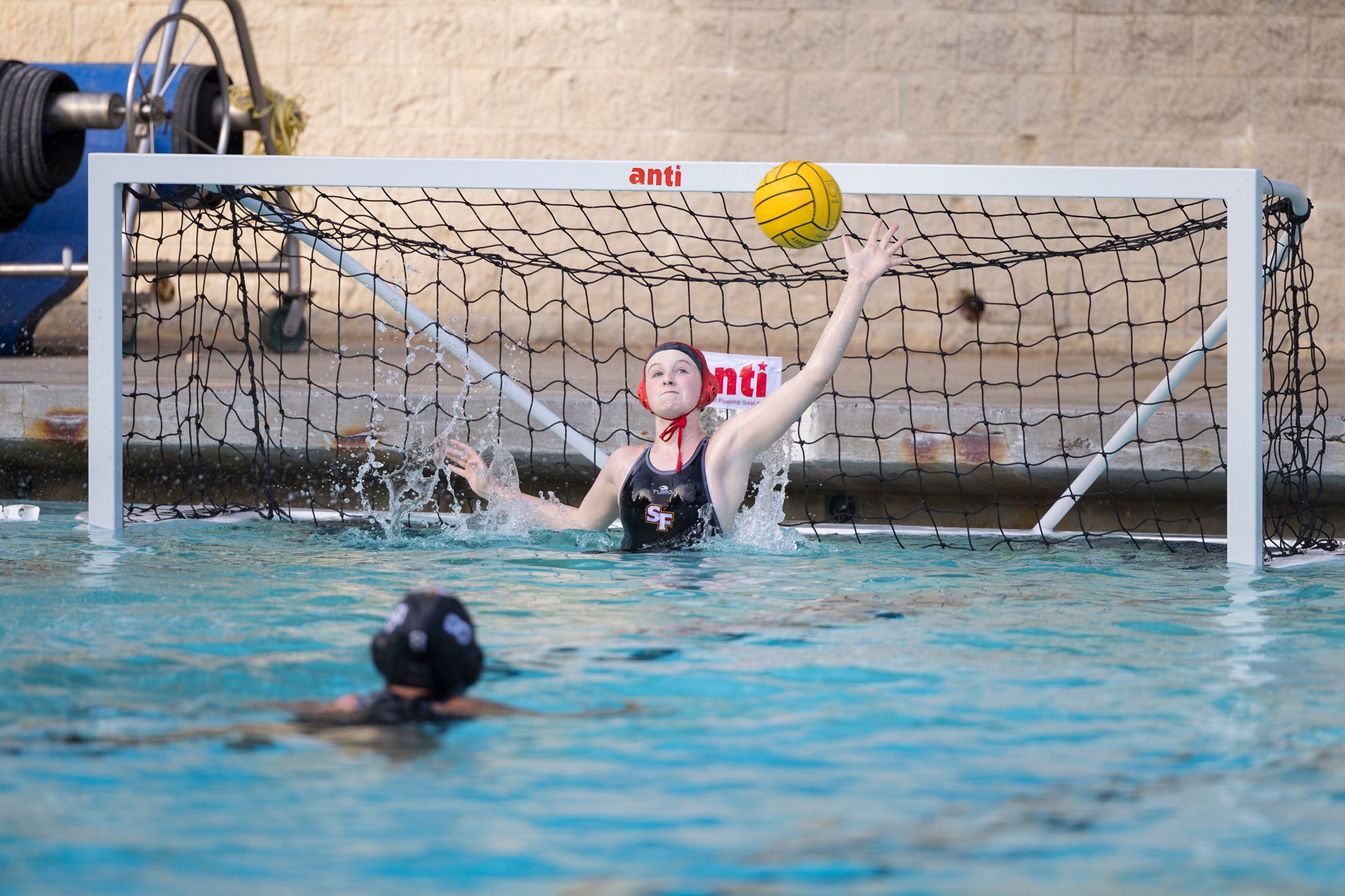Troubies shut down Thunder in SFL water polo opener